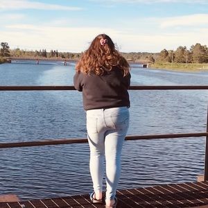 Meet your Posher, Carrigen